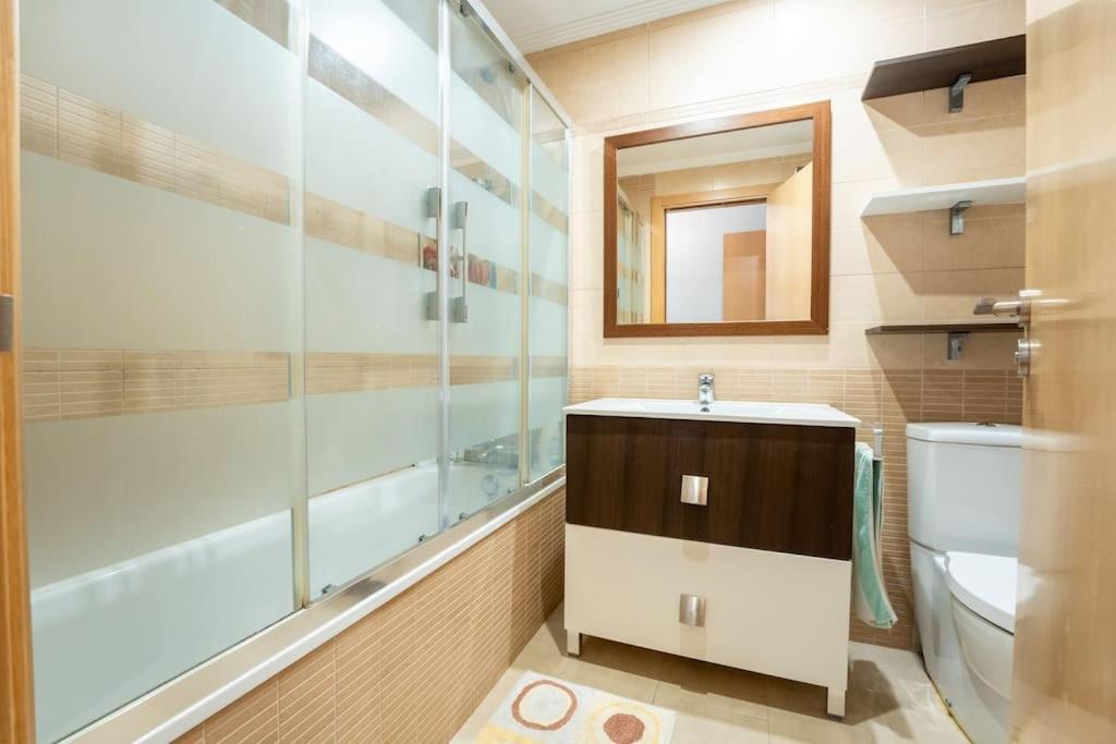 Apartamento En El Corazon De La Ciudad Con Parking Santender Kültér fotó