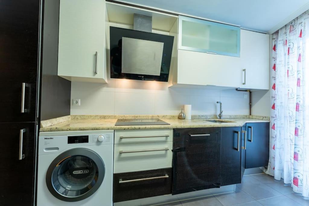 Apartamento En El Corazon De La Ciudad Con Parking Santender Kültér fotó