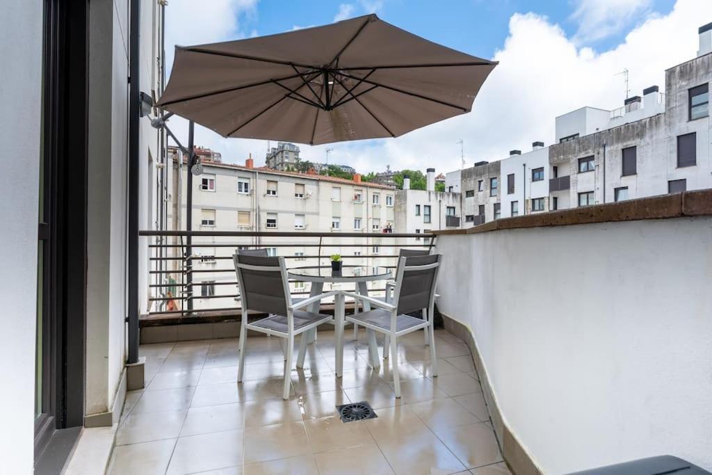 Apartamento En El Corazon De La Ciudad Con Parking Santender Kültér fotó